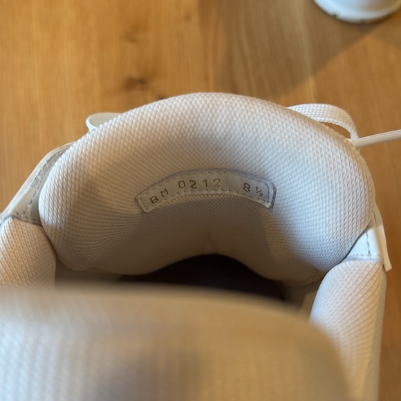 Louis Vuitton LV Trainer - LV Size 8.5 (Great Condition - Barely Used) - Picture 12 of 15